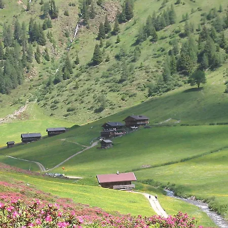 Kır Evi Berghuette Volkzeinerhuette Außervillgraten